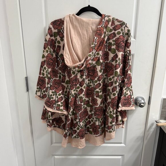 Wildfox rose print hooded button up poncho top size small - Picture 3 of 4